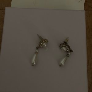 Pearl earrings